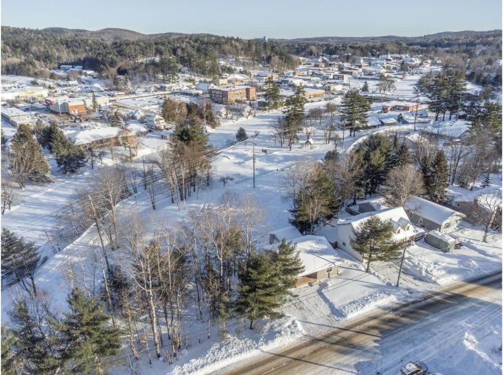 The Artistry I Sled In & Sled Out I Riverside I Tv Bancroft Exterior foto